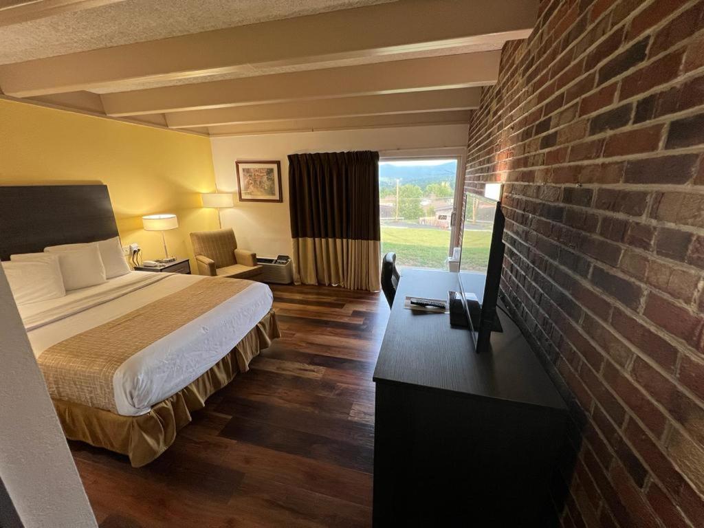 Travelodge By Wyndham Wytheville Exteriör bild